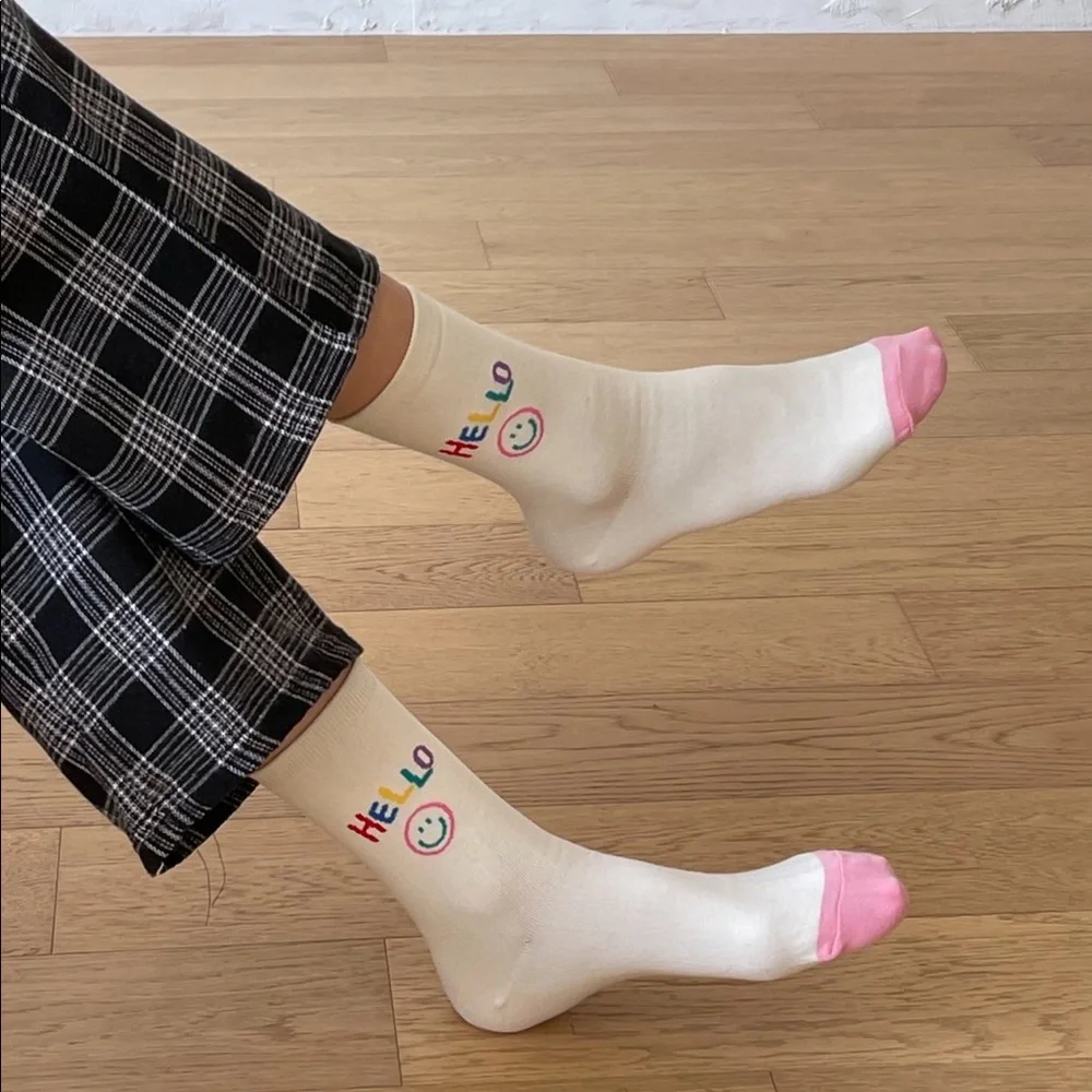 Hello Smiley Socks - Picture 12 of 12